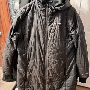 Woman's Columbia Women's Mighty Lite Hooded Jacket, black 1x omniheat